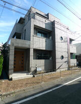 アーバングランデージ